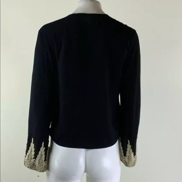 Planet Blue Life Sz XS Crop Embroider Sleeve Top - Picture 5 of 7